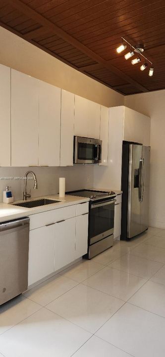 В аренду: $2,800 (3 спален, 2 ванн, 0 Квадратных фут)