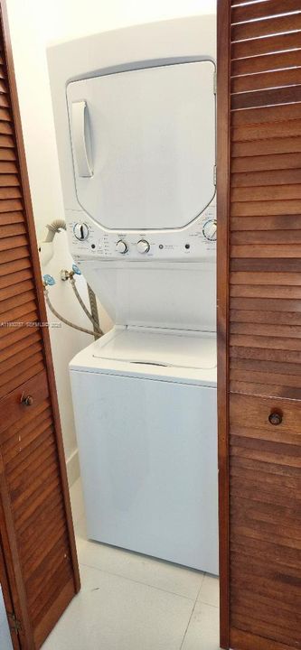 В аренду: $2,800 (3 спален, 2 ванн, 0 Квадратных фут)