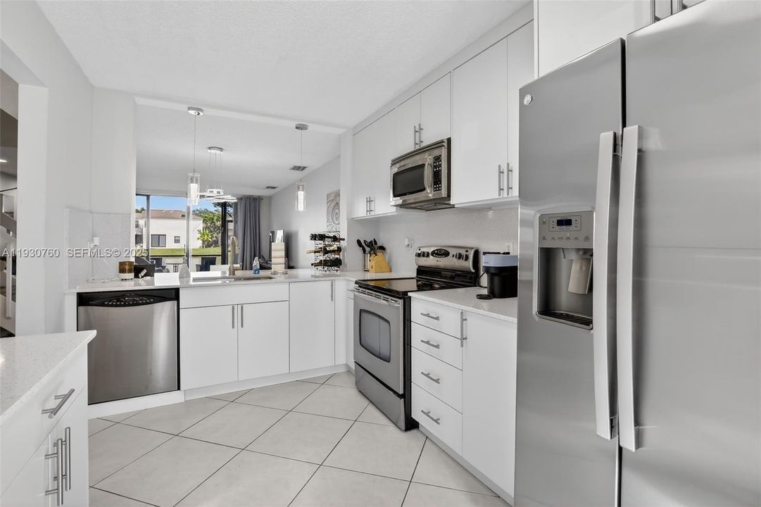 待售: $363,500 (2 贝兹, 2 浴室, 1270 平方英尺)