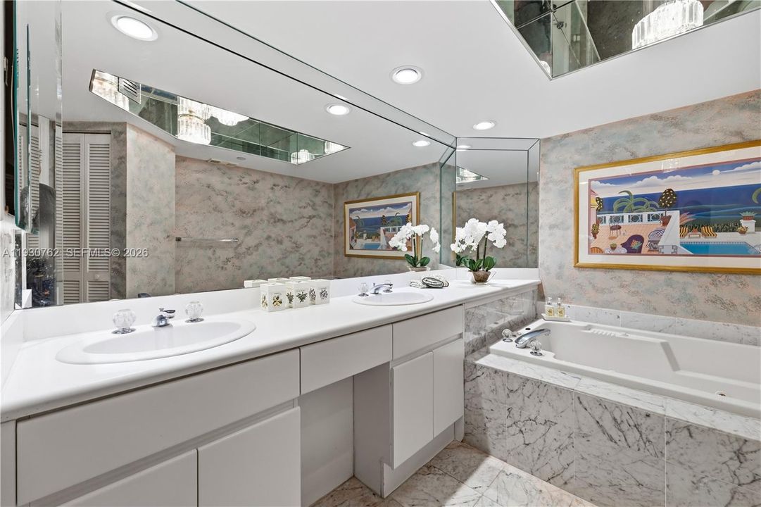 Activo con contrato: $699,900 (1 camas, 1 baños, 1260 Pies cuadrados)