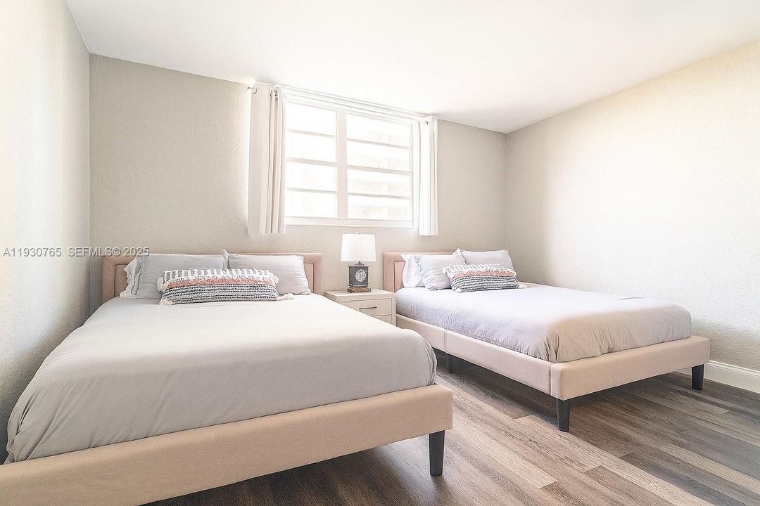 En Venta: $489,000 (2 camas, 2 baños, 1358 Pies cuadrados)