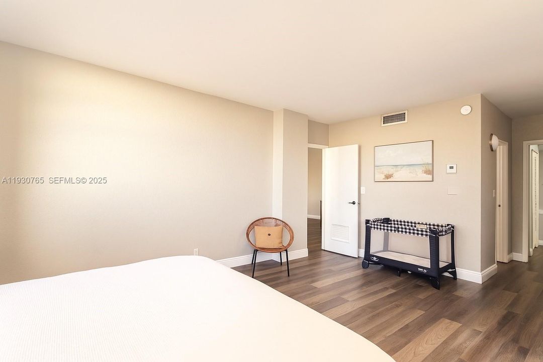 En Venta: $489,000 (2 camas, 2 baños, 1358 Pies cuadrados)