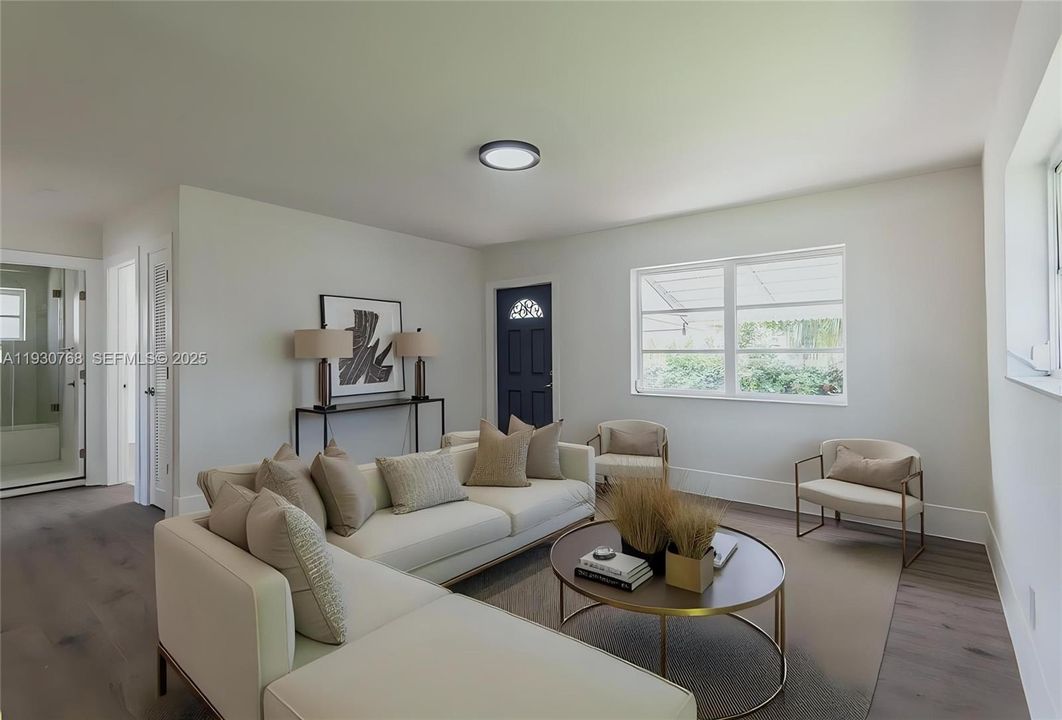 На продажу: $335,900 (2 спален, 1 ванн, 1216 Квадратных фут)