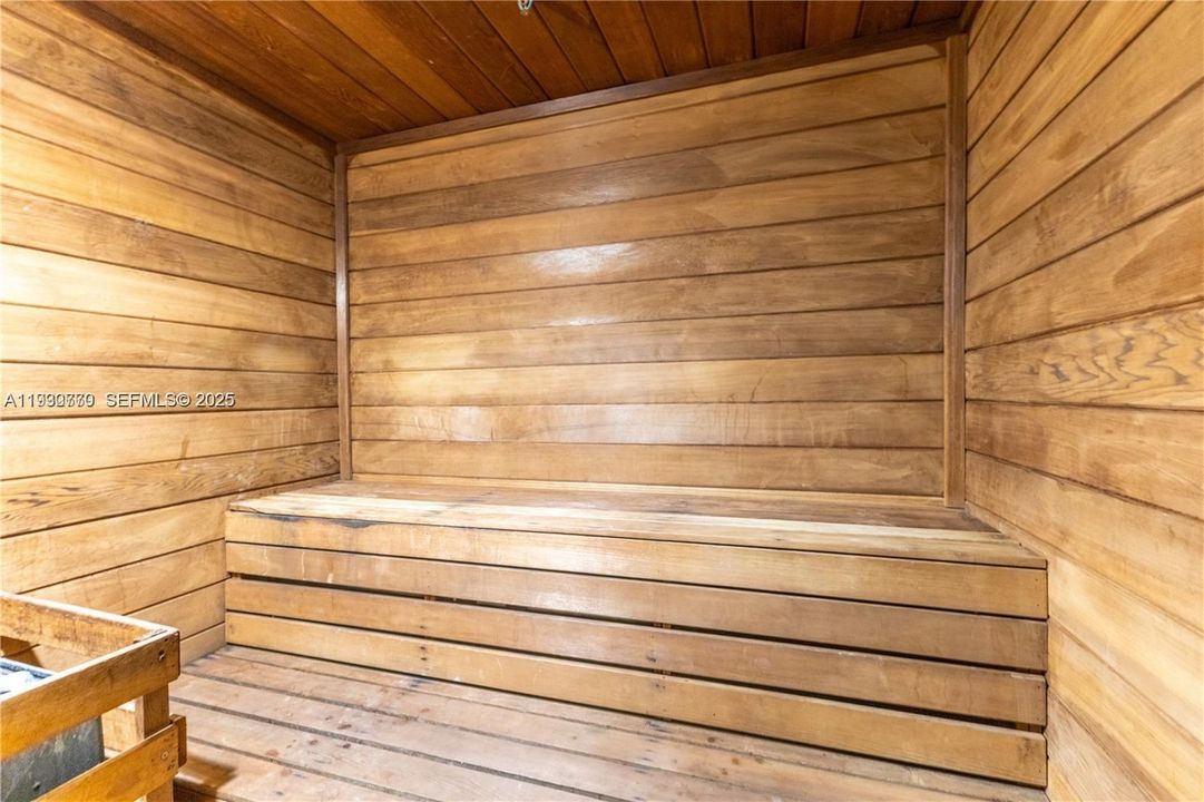 En Venta: $1,300,000 (2 camas, 2 baños, 1500 Pies cuadrados)