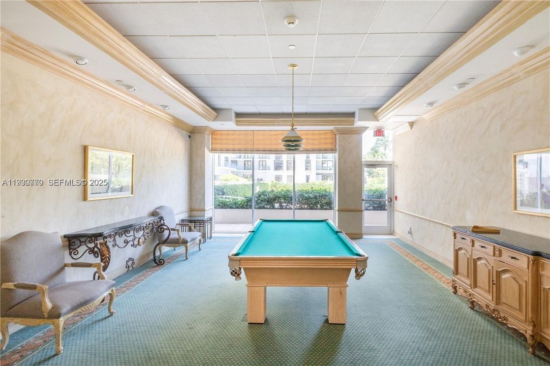 En Venta: $1,300,000 (2 camas, 2 baños, 1500 Pies cuadrados)