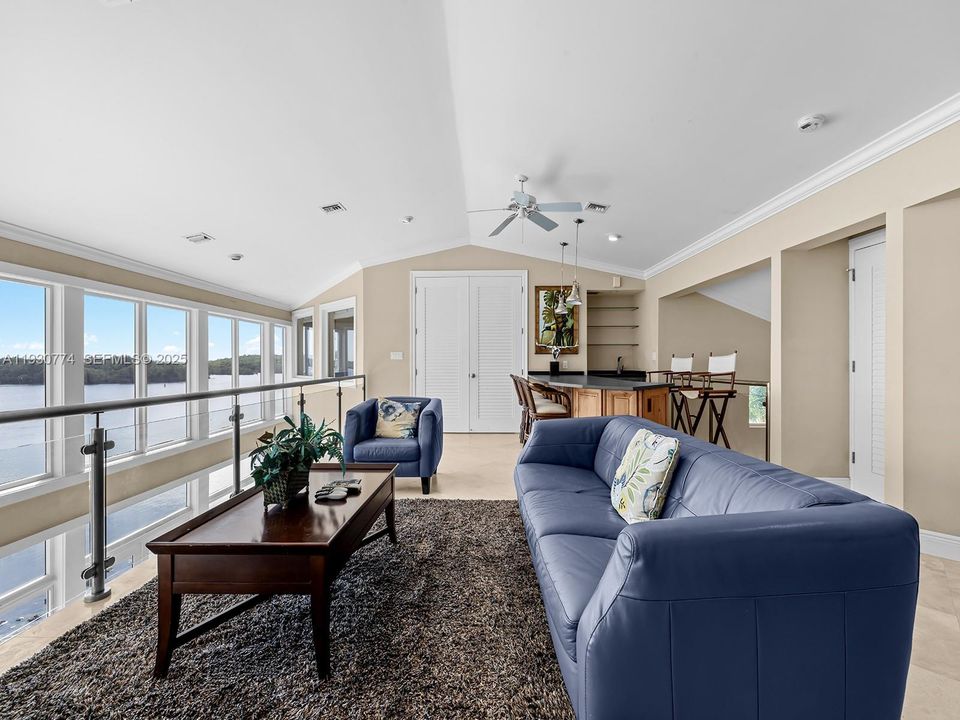 2nd living room/upstairs living room/den