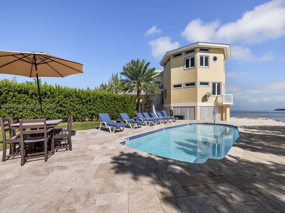 На продажу: $12,500,000 (6 спален, 5 ванн, 5113 Квадратных фут)