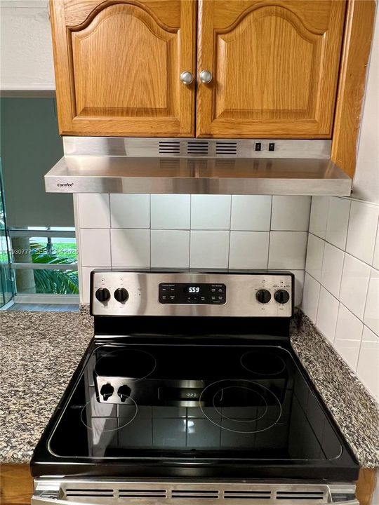 出租: $2,100 (1 贝兹, 1 浴室, 725 平方英尺)