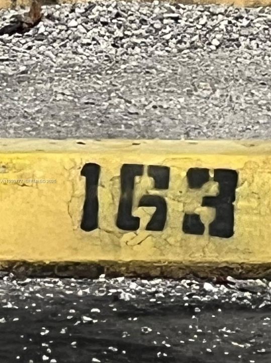 出租: $2,100 (1 贝兹, 1 浴室, 725 平方英尺)