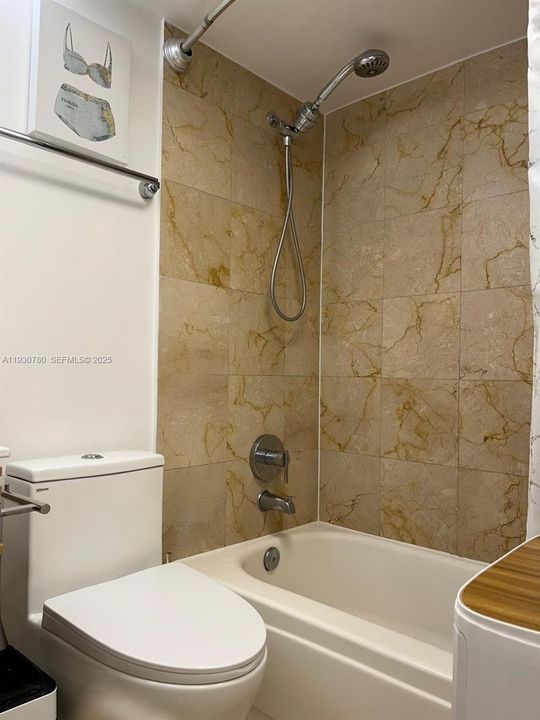 For Rent: $3,300 (0 beds, 1 baths, 481 Square Feet)