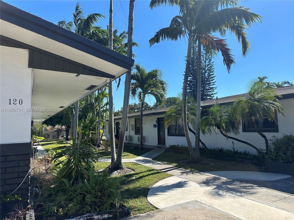 For Rent: $1,525 (0 beds, 1 baths, 0 Square Feet)