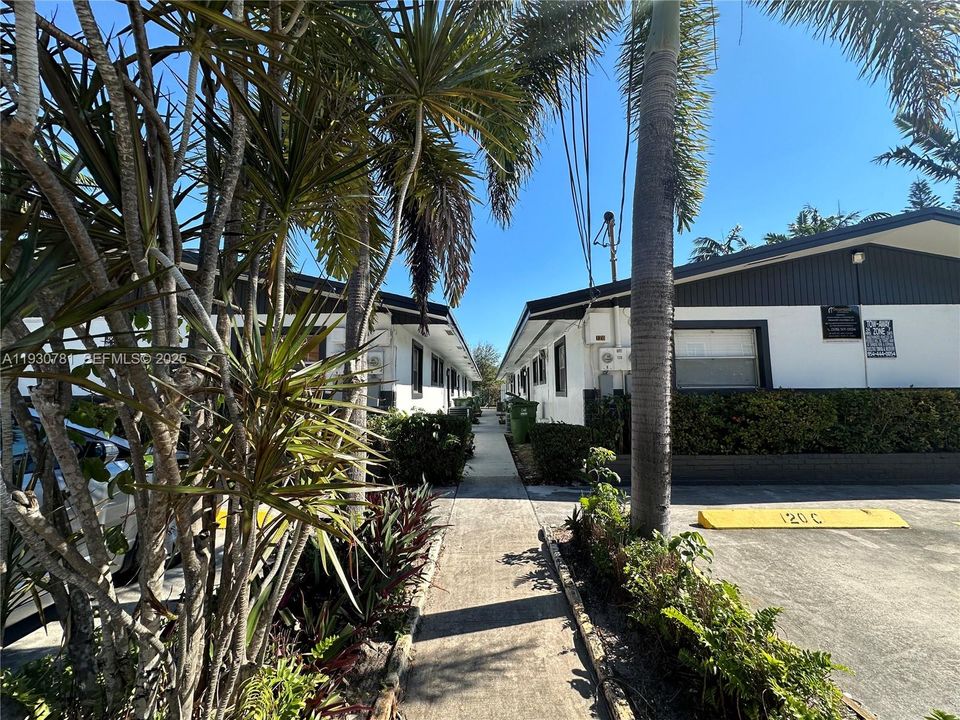 For Rent: $1,525 (0 beds, 1 baths, 0 Square Feet)