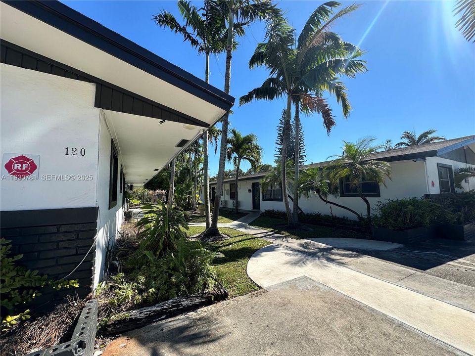 For Rent: $1,525 (0 beds, 1 baths, 0 Square Feet)