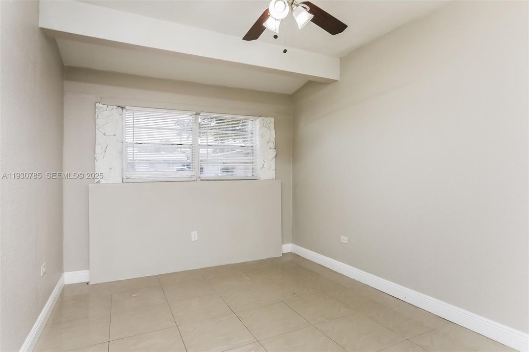 En Renta: $2,690 (4 camas, 2 baños, 1608 Pies cuadrados)