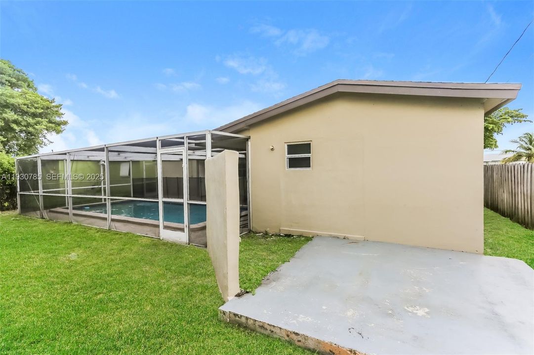 En Renta: $2,690 (4 camas, 2 baños, 1608 Pies cuadrados)