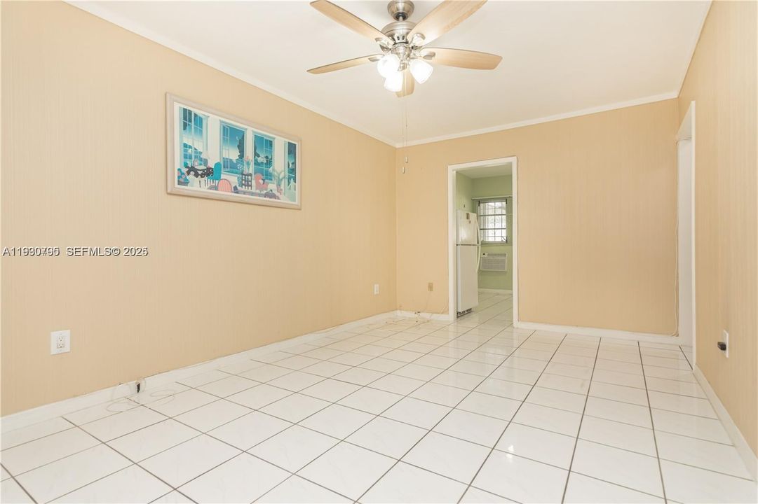 For Rent: $2,300 (2 beds, 1 baths, 1288 Square Feet)
