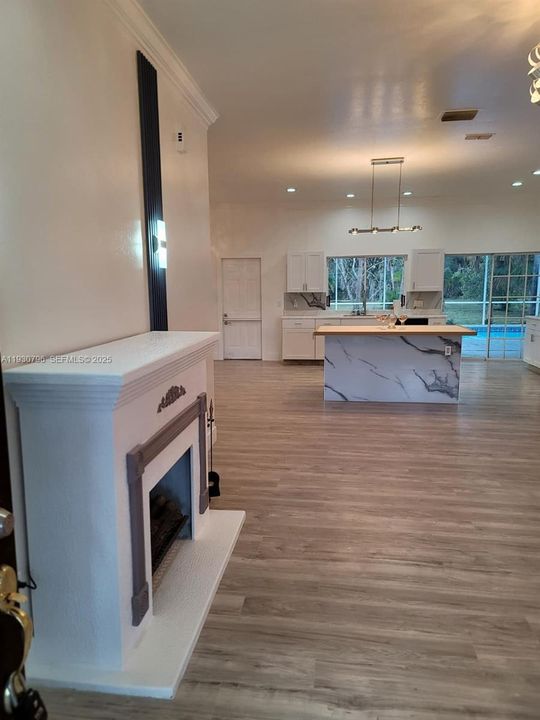 待售: $650,000 (3 贝兹, 2 浴室, 0 平方英尺)