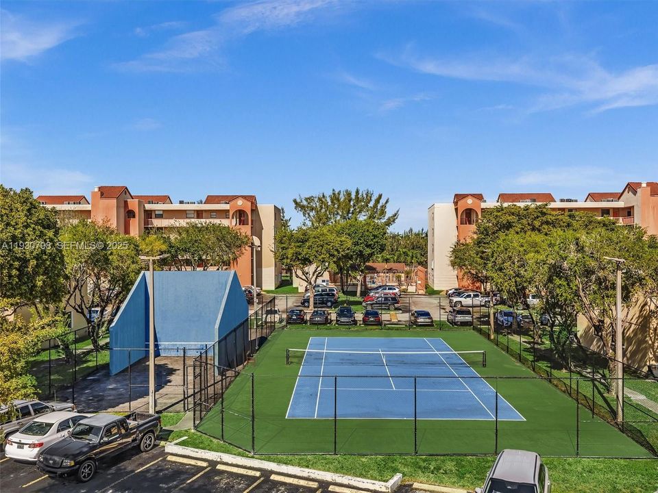 En Renta: $2,350 (2 camas, 2 baños, 1000 Pies cuadrados)