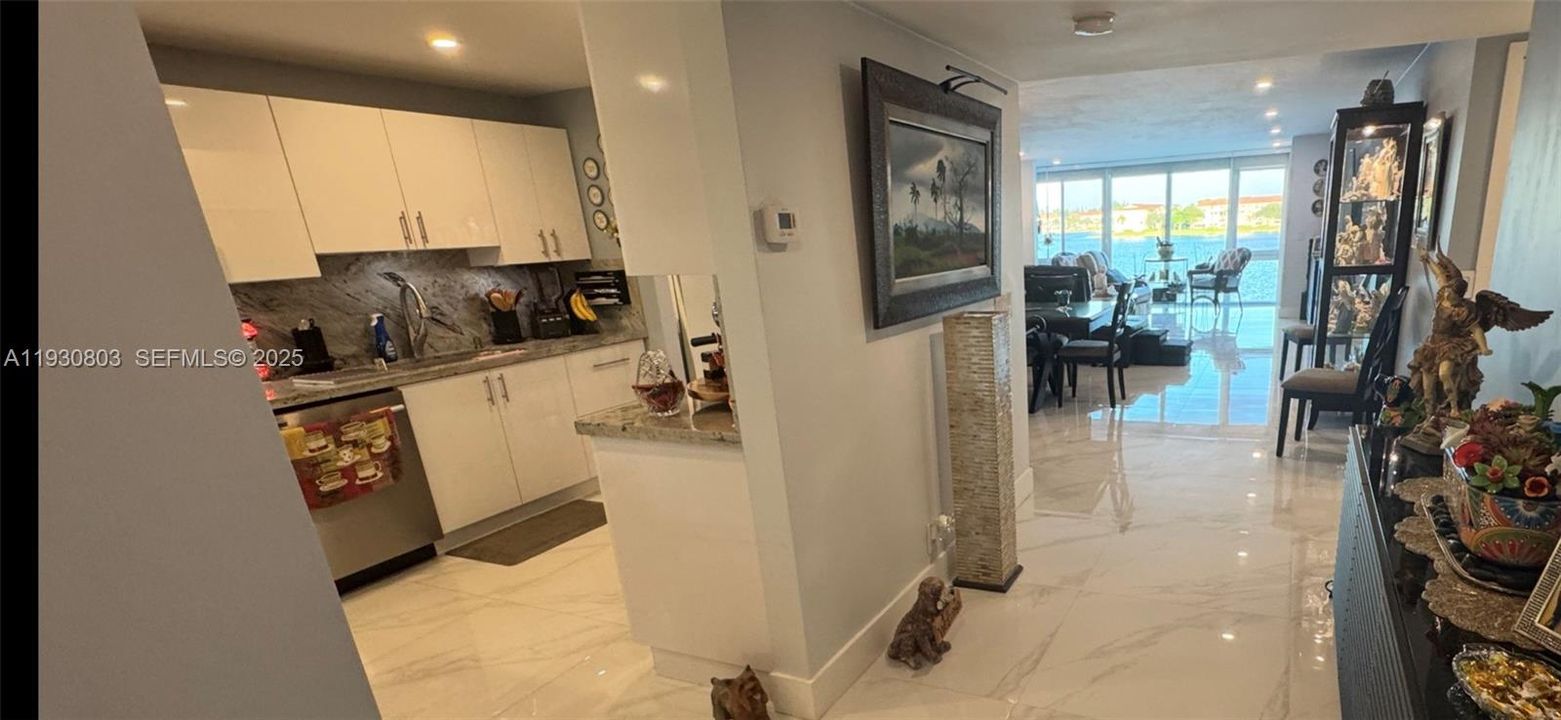 En Venta: $395,000 (2 camas, 2 baños, 1507 Pies cuadrados)