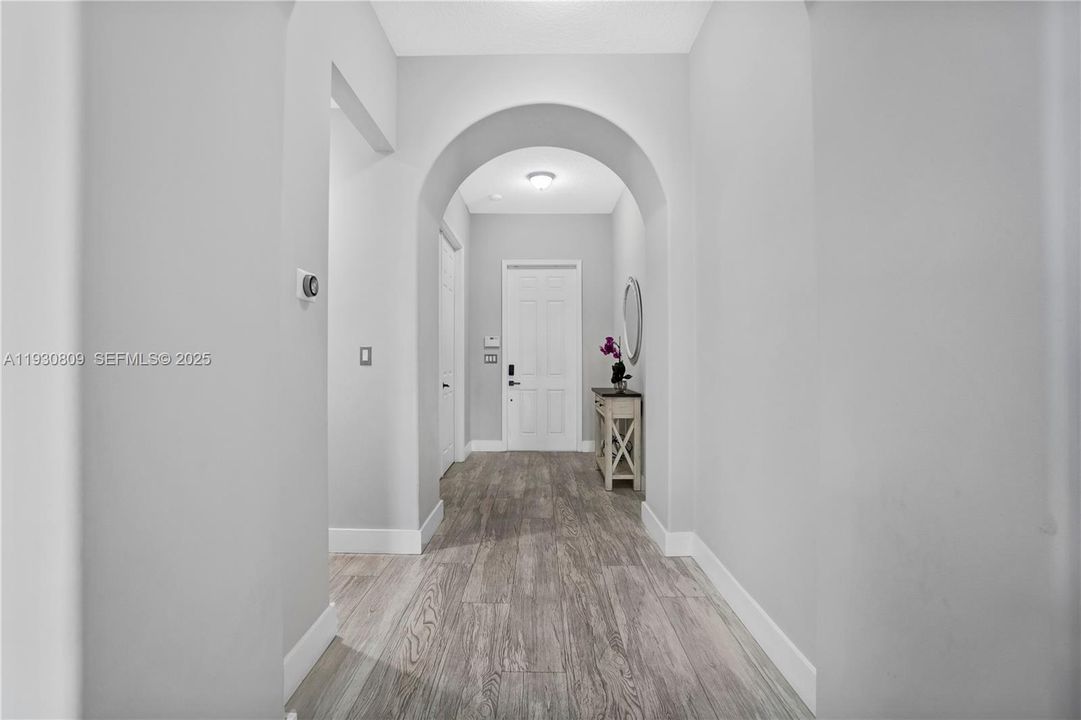 待售: $1,299,000 (4 贝兹, 3 浴室, 2720 平方英尺)