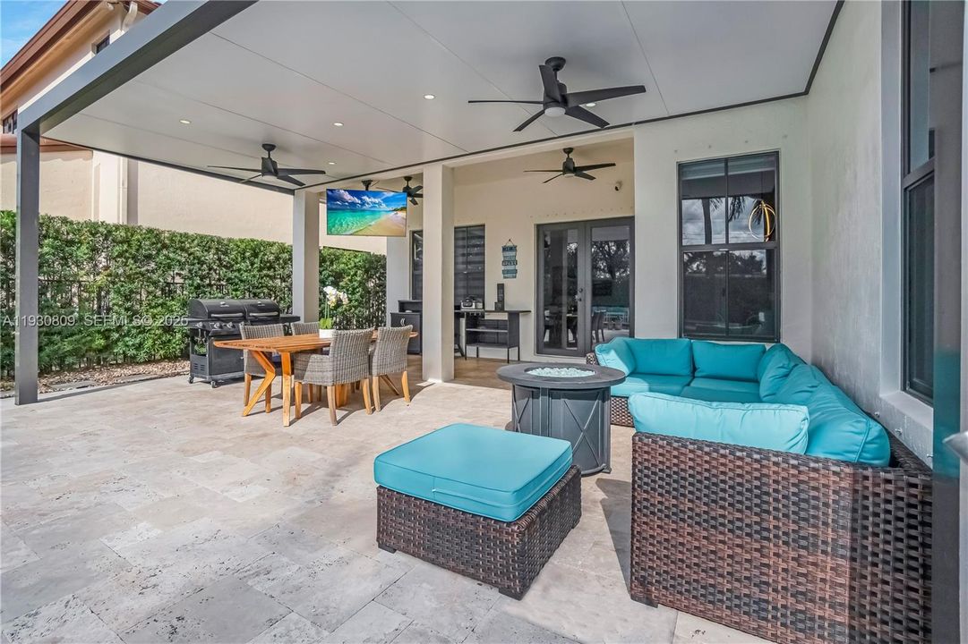 待售: $1,299,000 (4 贝兹, 3 浴室, 2720 平方英尺)