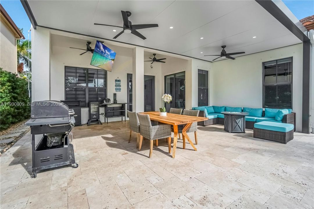 待售: $1,299,000 (4 贝兹, 3 浴室, 2720 平方英尺)