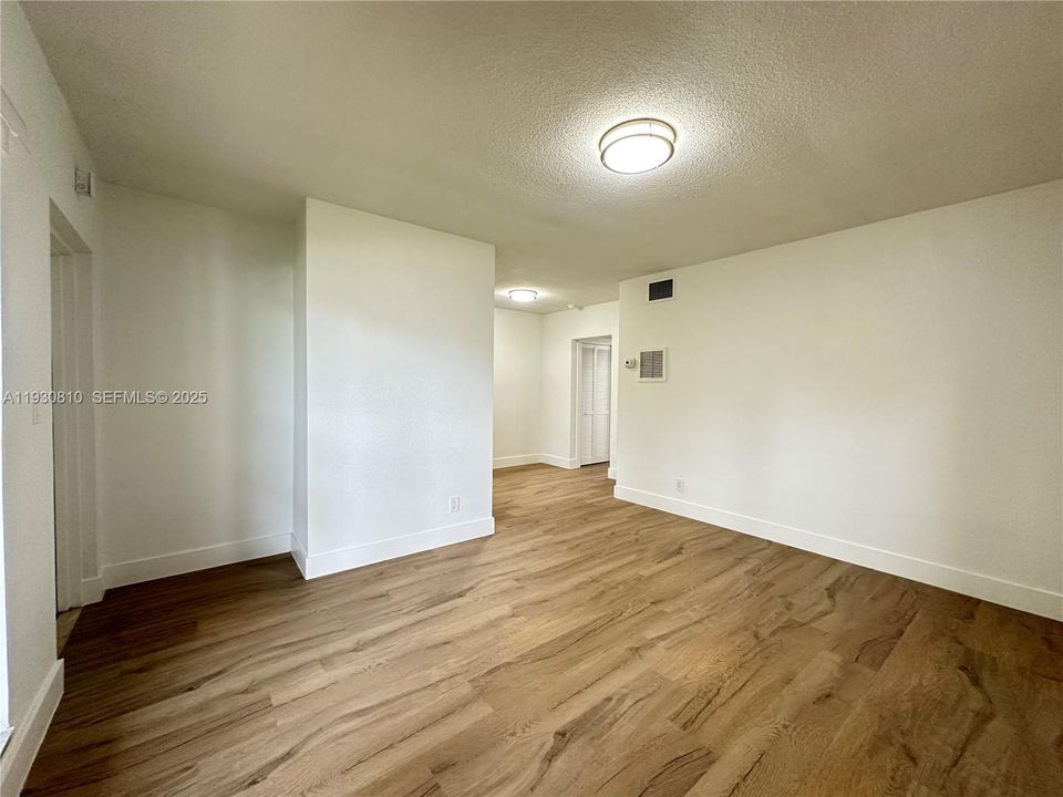 В аренду: $1,695 (1 спален, 1 ванн, 0 Квадратных фут)