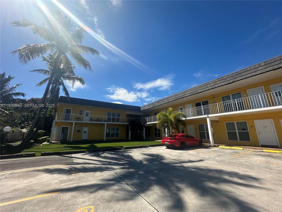 В аренду: $1,695 (1 спален, 1 ванн, 0 Квадратных фут)