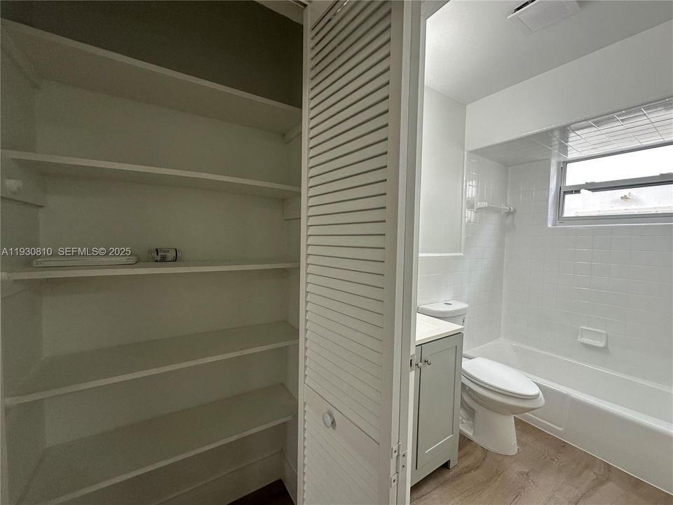 В аренду: $1,695 (1 спален, 1 ванн, 0 Квадратных фут)