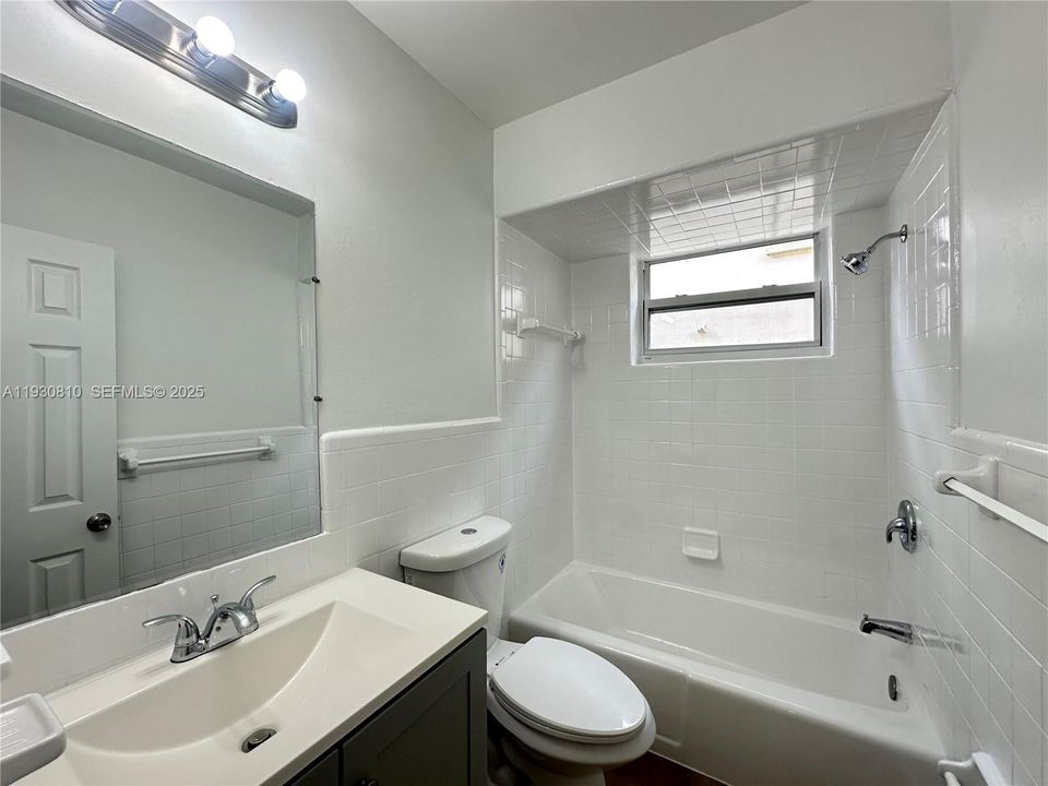 В аренду: $1,695 (1 спален, 1 ванн, 0 Квадратных фут)