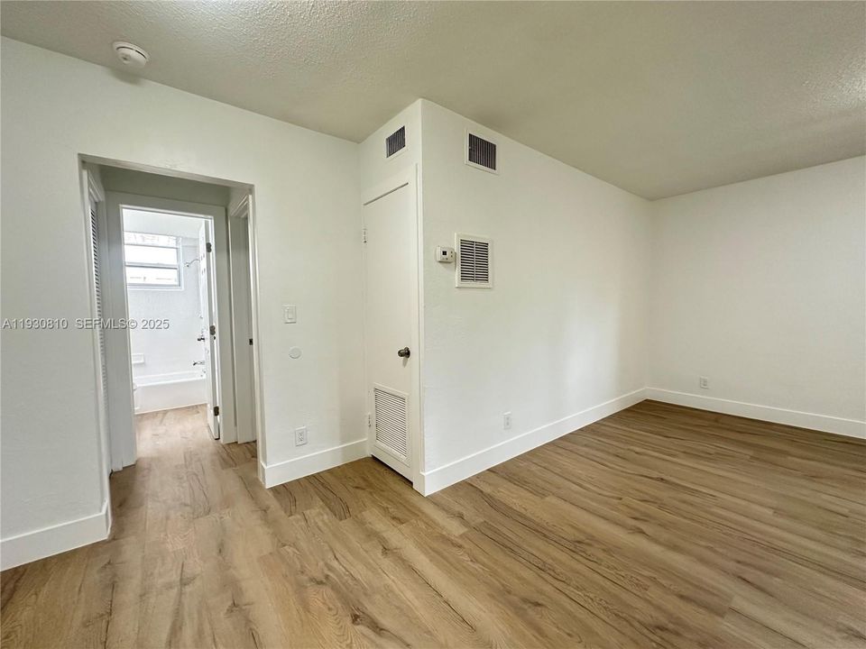 В аренду: $1,695 (1 спален, 1 ванн, 0 Квадратных фут)