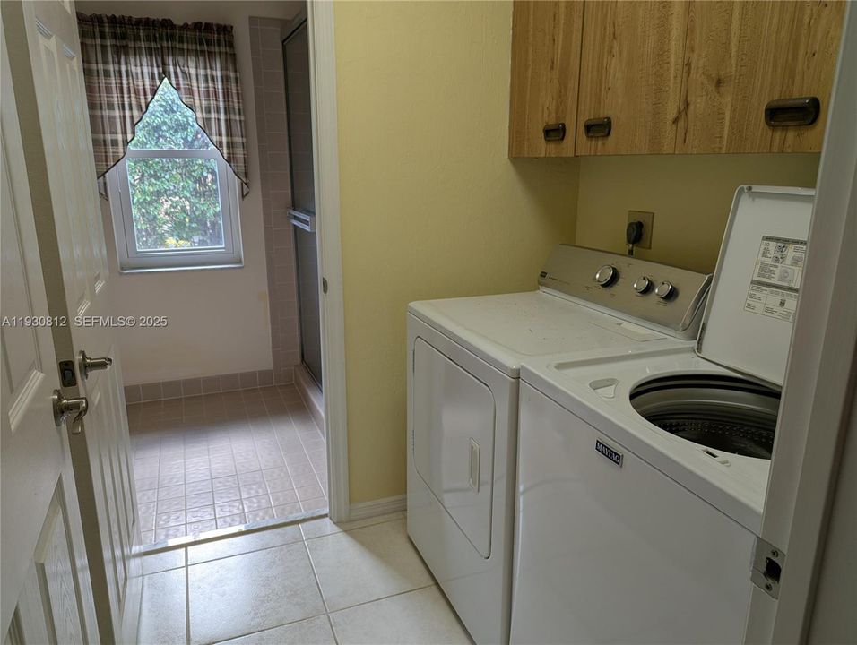 For Sale: $717,000 (4 beds, 3 baths, 2262 Square Feet)