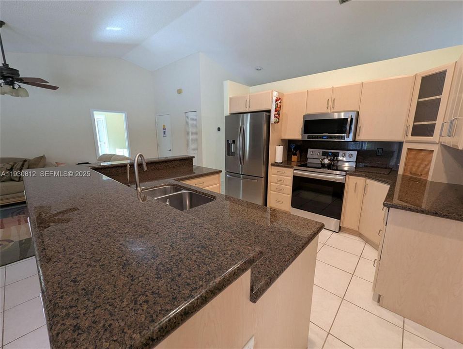 For Sale: $717,000 (4 beds, 3 baths, 2262 Square Feet)