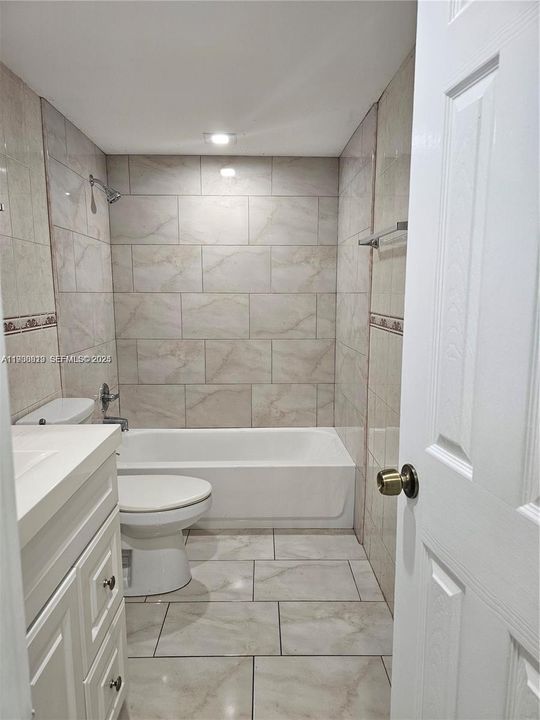 For Rent: $3,200 (3 beds, 2 baths, 1308 Square Feet)