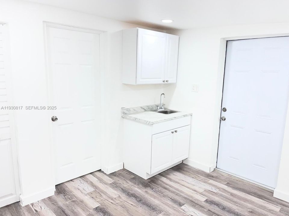 В аренду: $1,500 (1 спален, 1 ванн, 905 Квадратных фут)