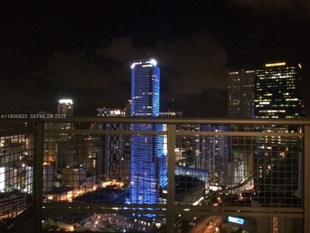 For Rent: $3,000 (1 beds, 1 baths, 768 Square Feet)