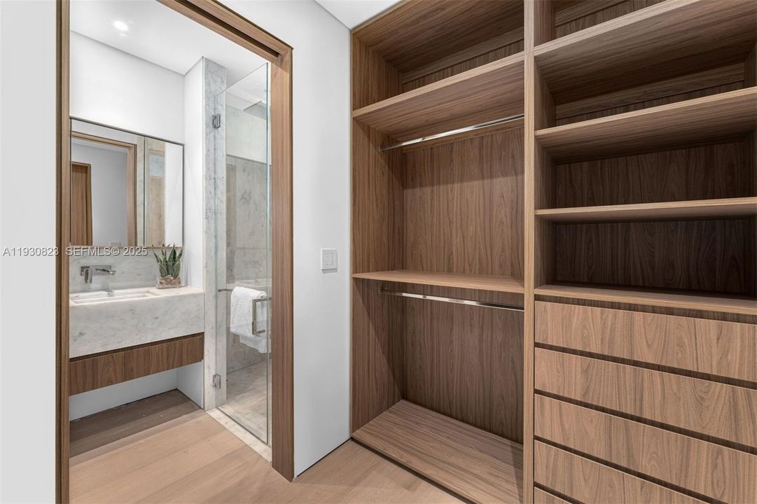 На продажу: $9,950,000 (8 спален, 8 ванн, 0 Квадратных фут)