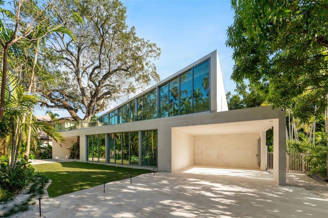 На продажу: $9,950,000 (8 спален, 8 ванн, 0 Квадратных фут)