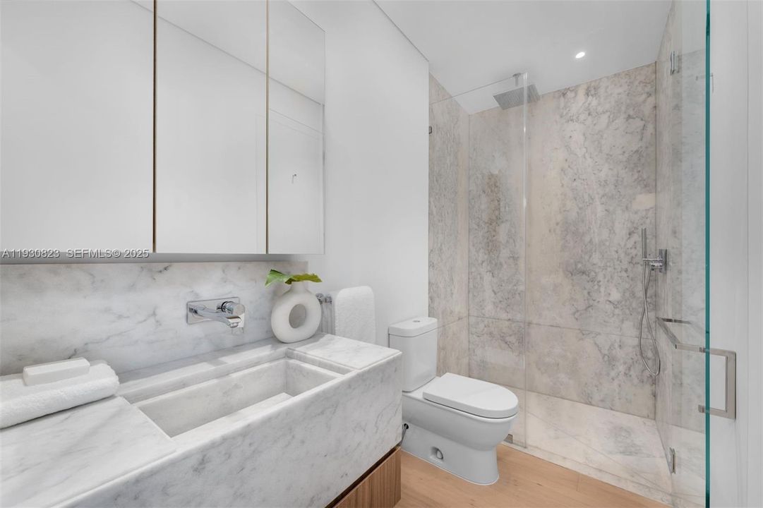 На продажу: $9,950,000 (8 спален, 8 ванн, 0 Квадратных фут)