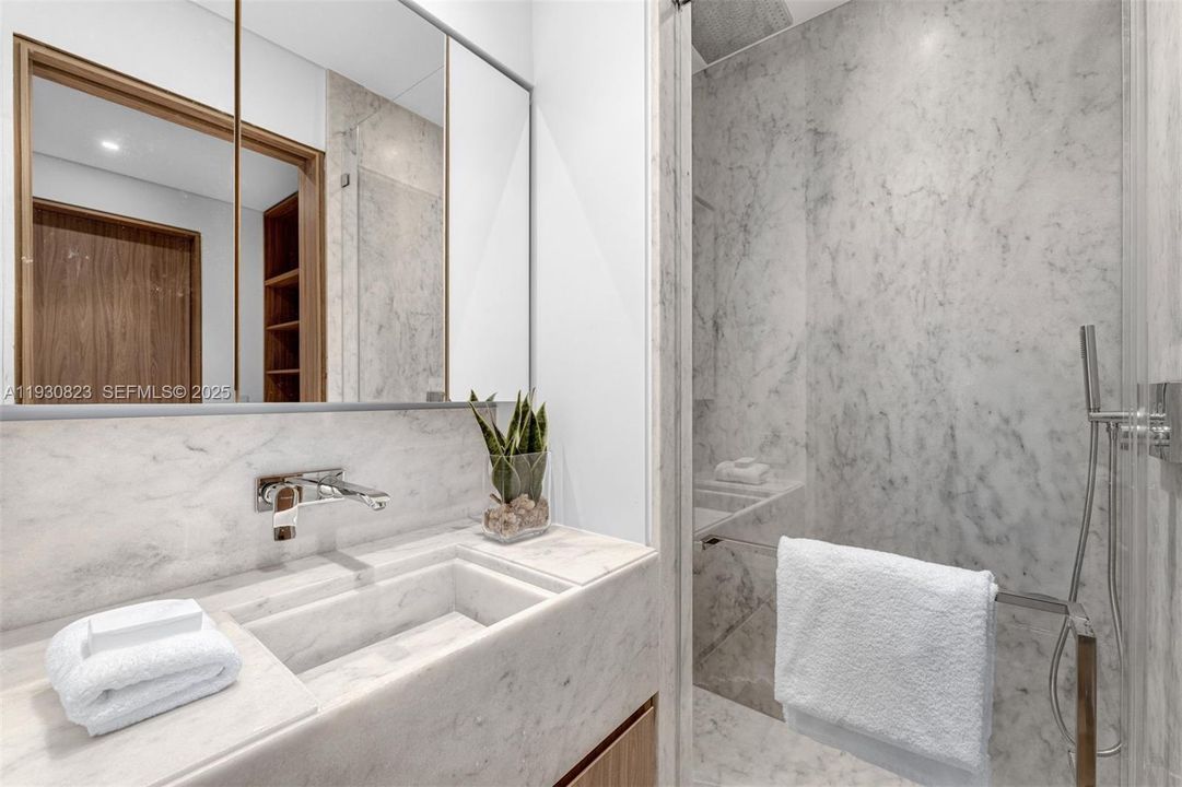 На продажу: $9,950,000 (8 спален, 8 ванн, 0 Квадратных фут)