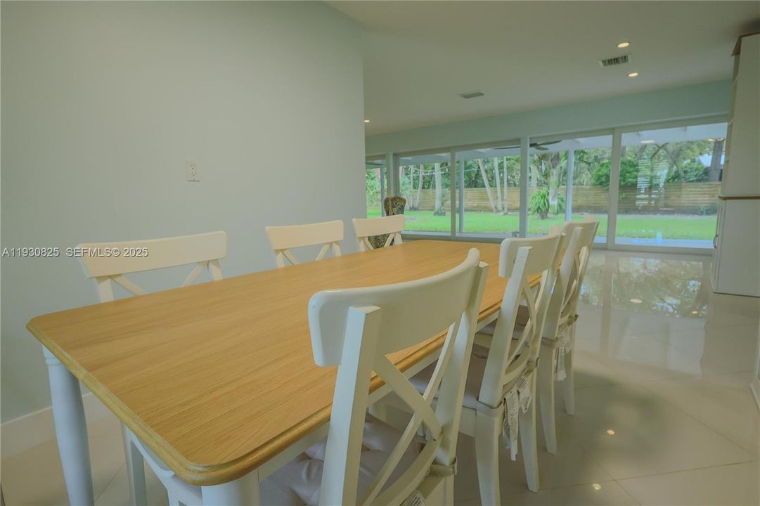 For Sale: $2,000,000 (4 beds, 2 baths, 1840 Square Feet)