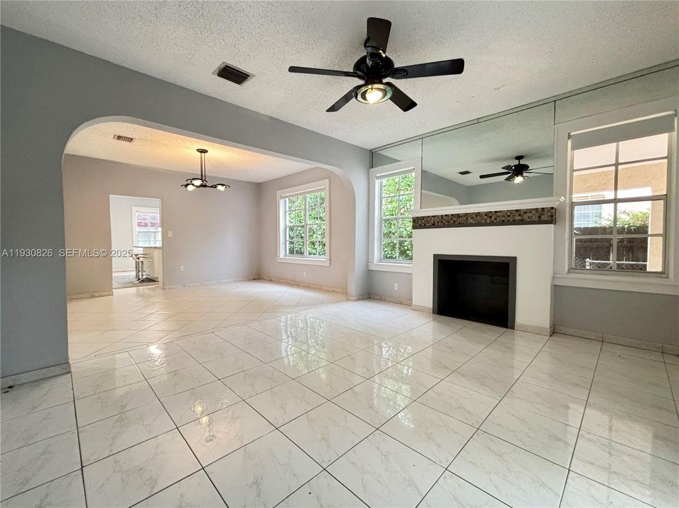 For Rent: $3,200 (2 beds, 2 baths, 1474 Square Feet)