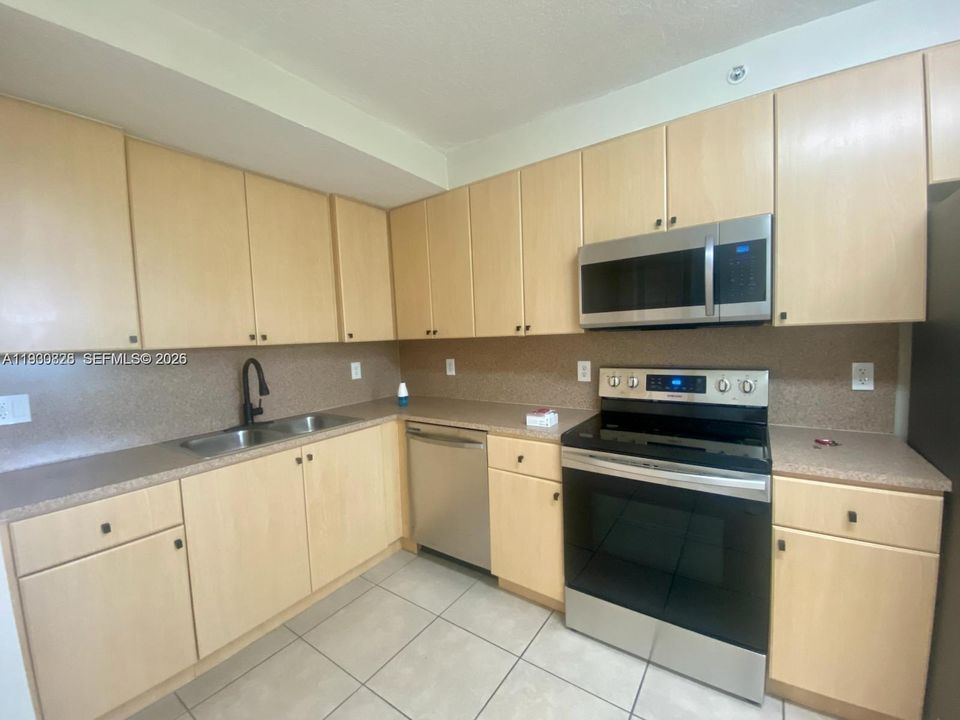 En Renta: $1,900 (2 camas, 2 baños, 809 Pies cuadrados)