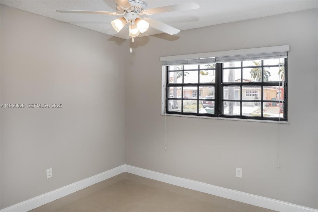 出租: $2,625 (3 贝兹, 2 浴室, 1125 平方英尺)