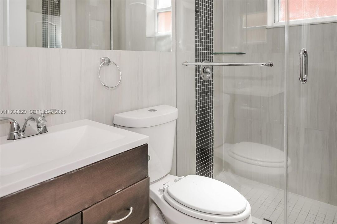 出租: $2,625 (3 贝兹, 2 浴室, 1125 平方英尺)