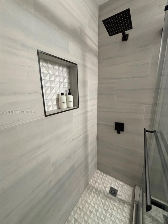 В аренду: $1,450 (1 спален, 1 ванн, 1373 Квадратных фут)