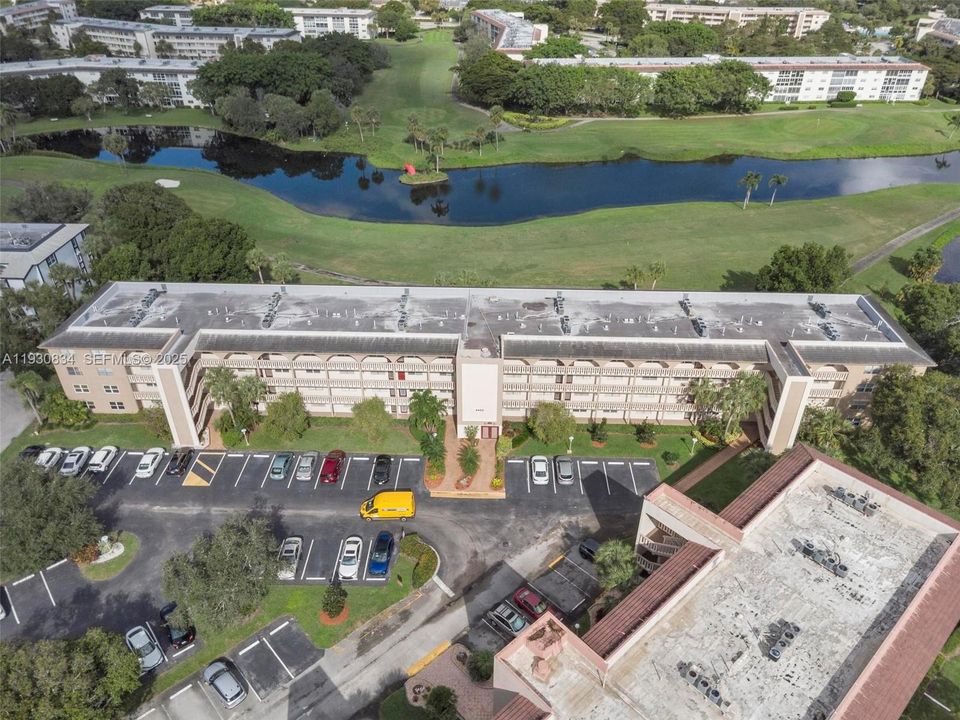 待售: $158,000 (2 贝兹, 2 浴室, 1156 平方英尺)