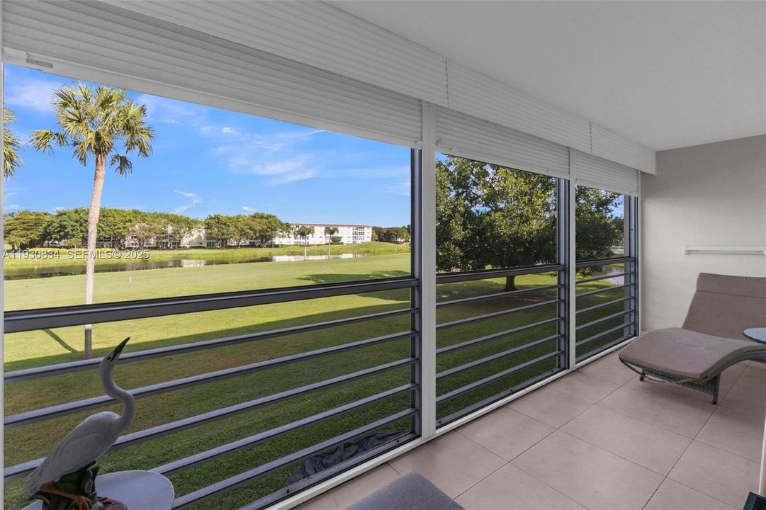 待售: $158,000 (2 贝兹, 2 浴室, 1156 平方英尺)