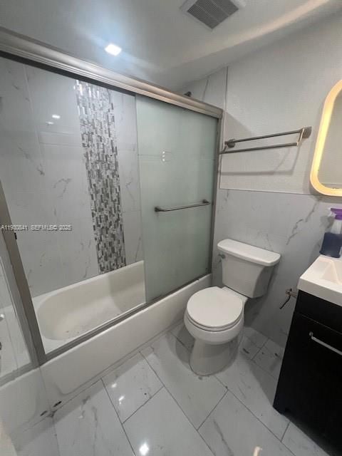 На продажу: $299,000 (2 спален, 2 ванн, 775 Квадратных фут)