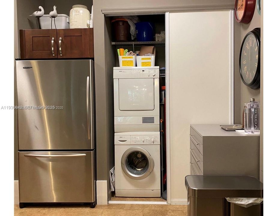 出租: $3,800 (2 贝兹, 2 浴室, 1257 平方英尺)